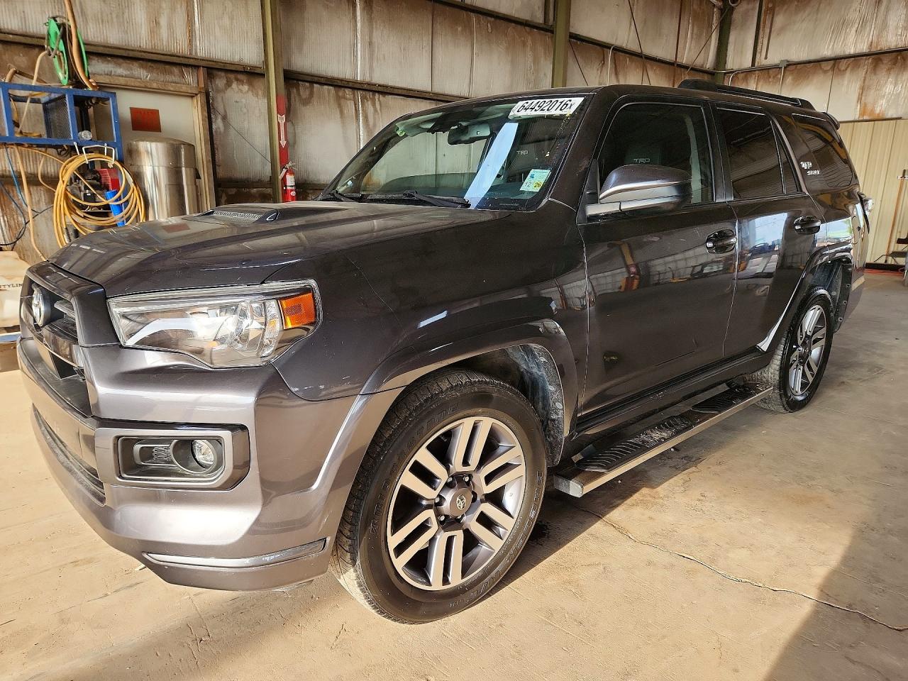 2022 Toyota 4Runner TRD Sport, VIN JTEAU5JR8N5266360 — Side