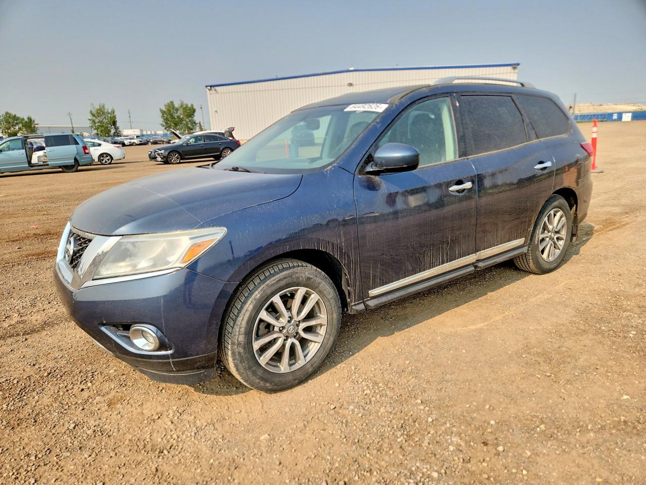 2014 Nissan Pathfinder Platinum, VIN 5N1AR2MM3EC710045 — Бок