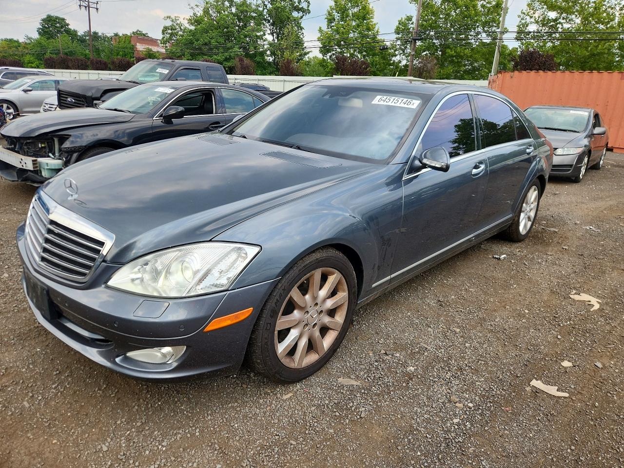 2007 Mercedes-Benz S 550, VIN WDDNG86X27A128268 — Rear end