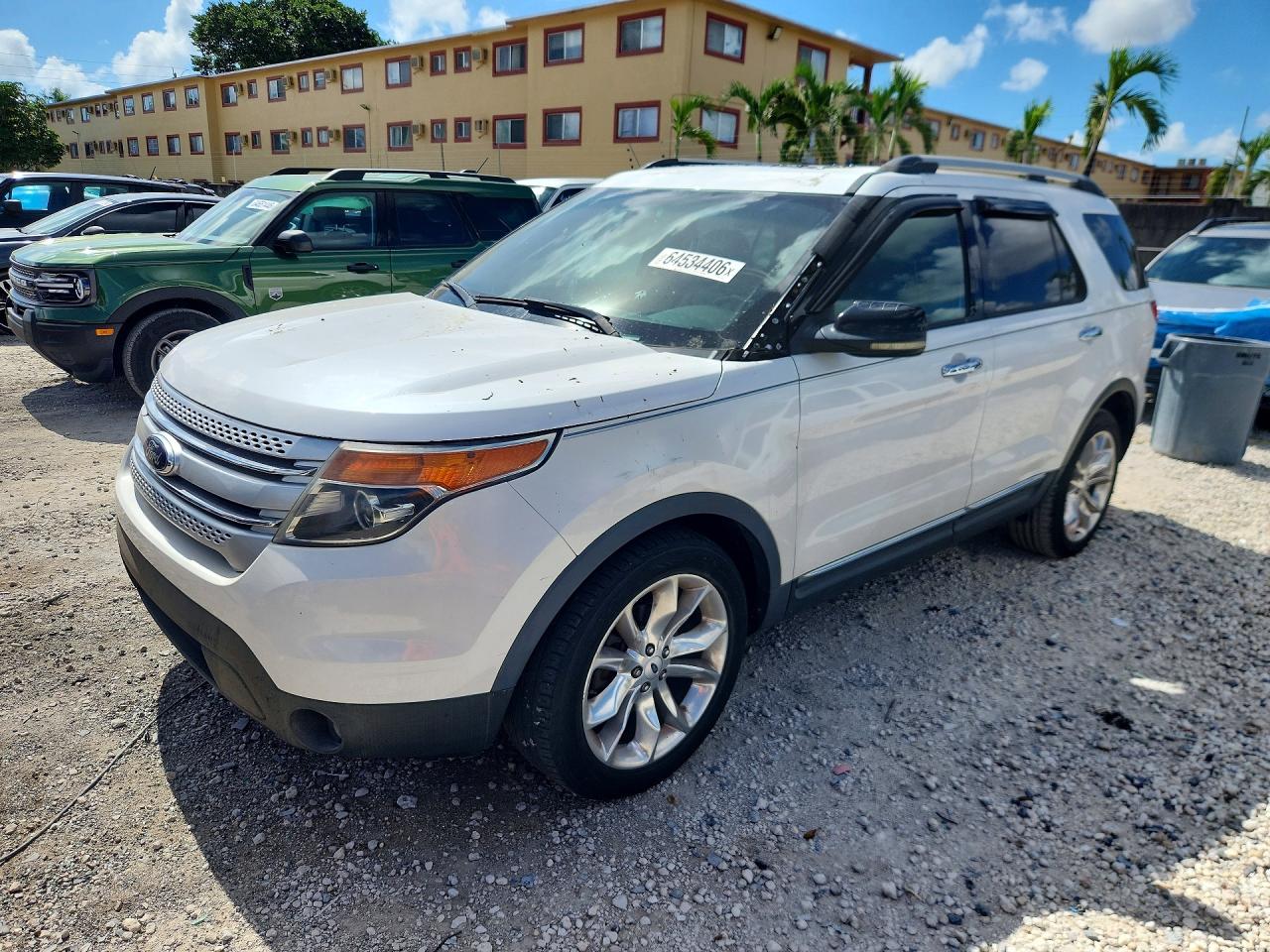2013 Ford Explorer XLT, VIN 1FM5K7D81DGA10487 — Бок