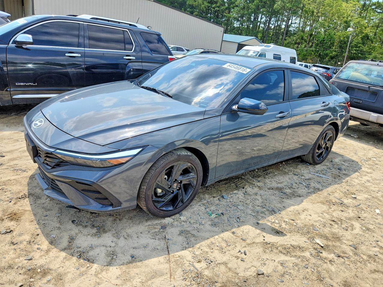 2026 Hyundai Elantra SEL Sport, VIN KMHLM4DG3TU111134 — Front end