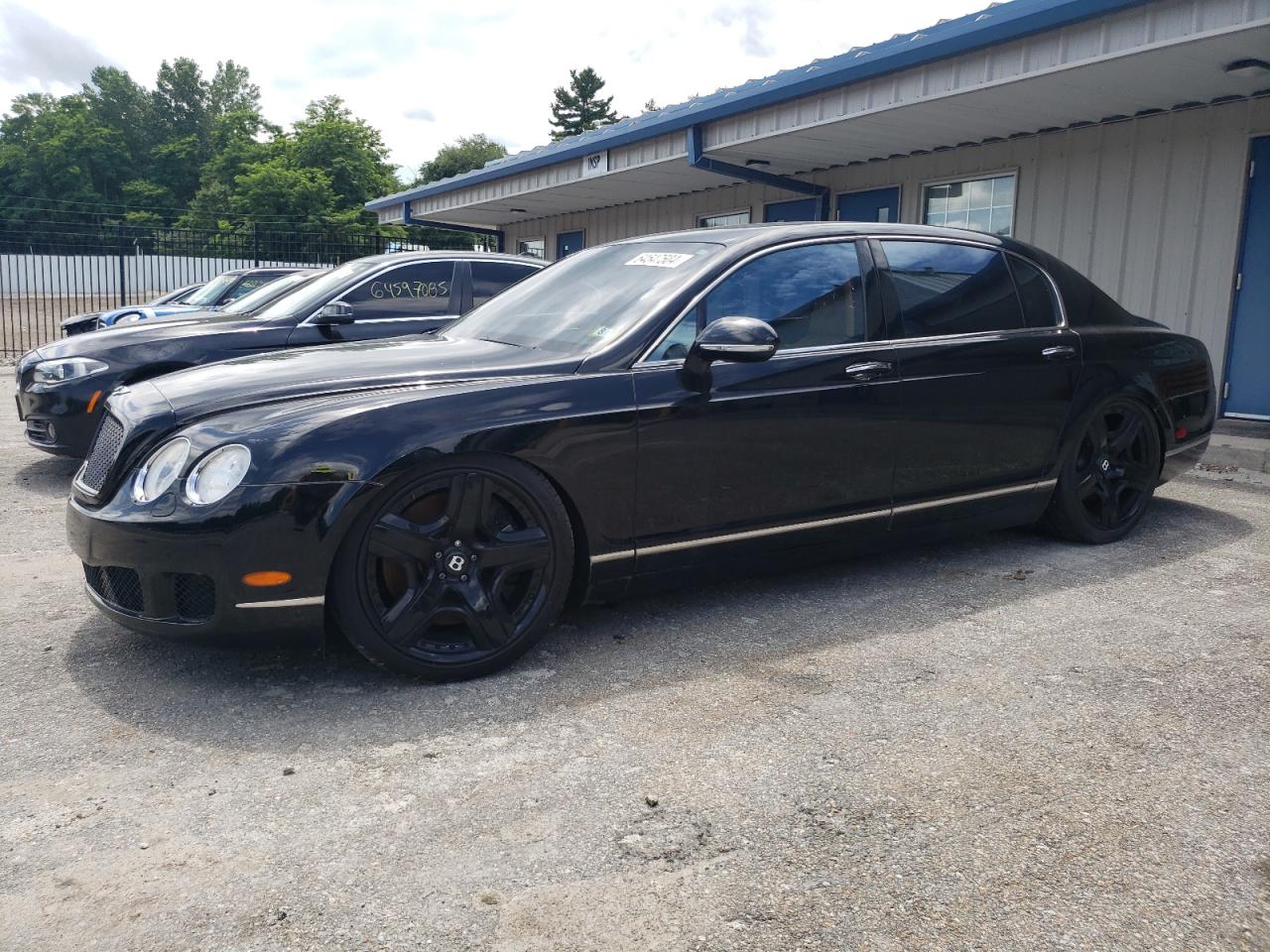 2011 Bentley Flying Spur, VIN SCBBR9ZAXBC069068 — Side