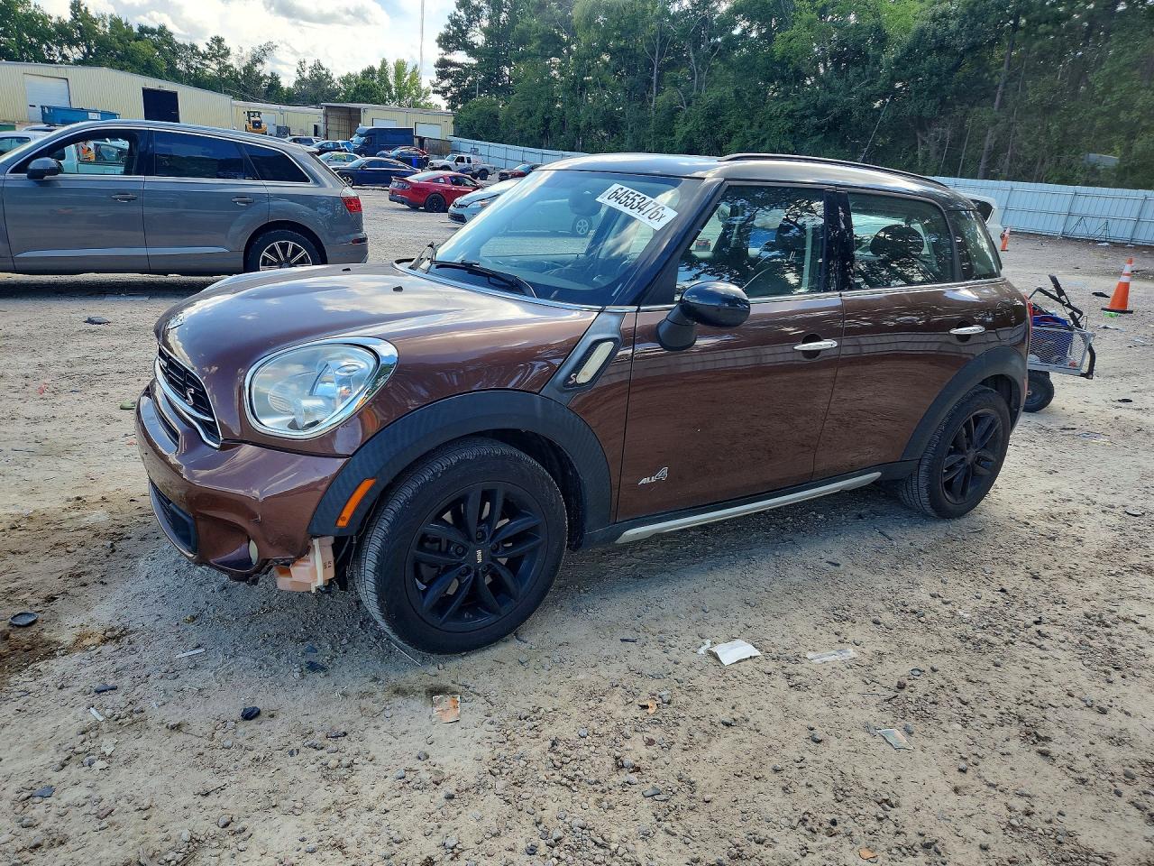 2016 MINI Countryman S, VIN WMWZC5C5XGWU03717 — Minor dents and scratches