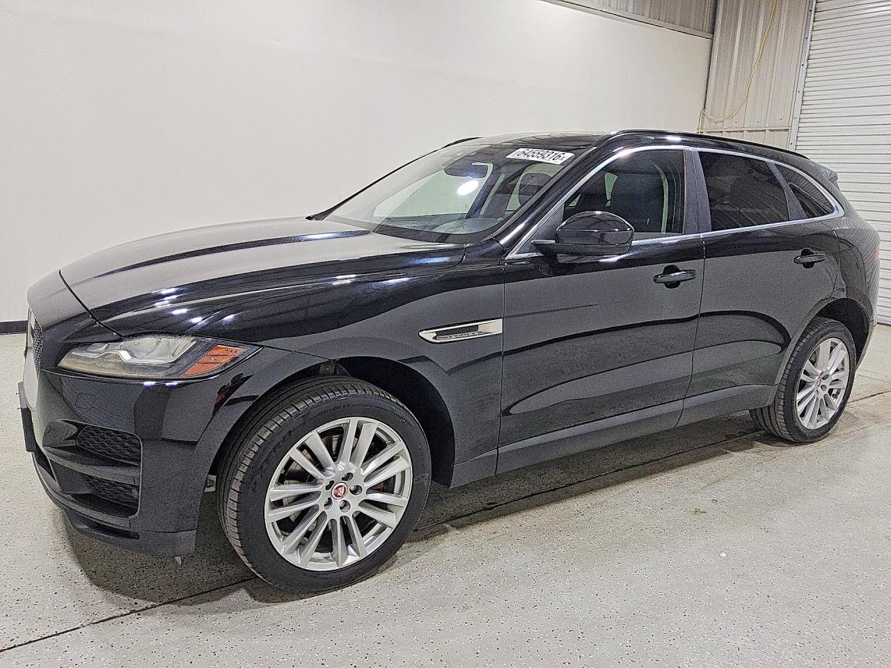 2019 Jaguar F-Pace 25t Prestige, VIN SADCK2GX9KA356938 — Мелкие вмятины и царапины