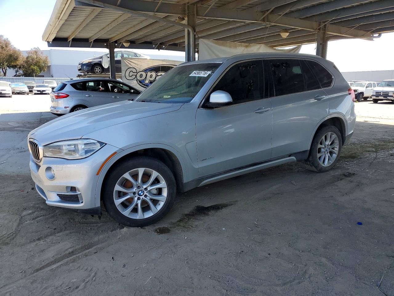 2015 BMW X5 xDrive35d, VIN 5UXKS4C5XF0N08792 — Minor dents and scratches