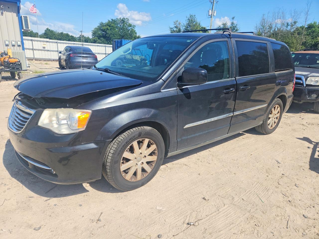 2015 Chrysler Town & Country Touring, VIN 2C4RC1BG6FR553099 — Механическое