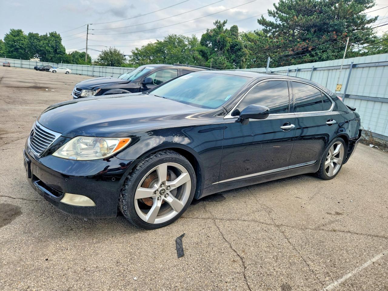2007 Lexus LS 460, VIN JTHBL46F275032771 — Rear end