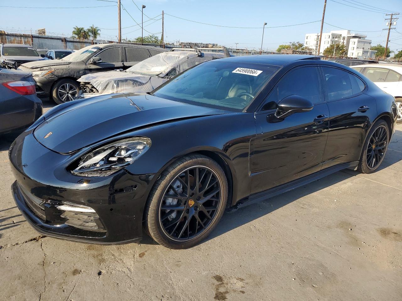 2018 Porsche Panamera, VIN WP0AA2A76JL119647 — Перед