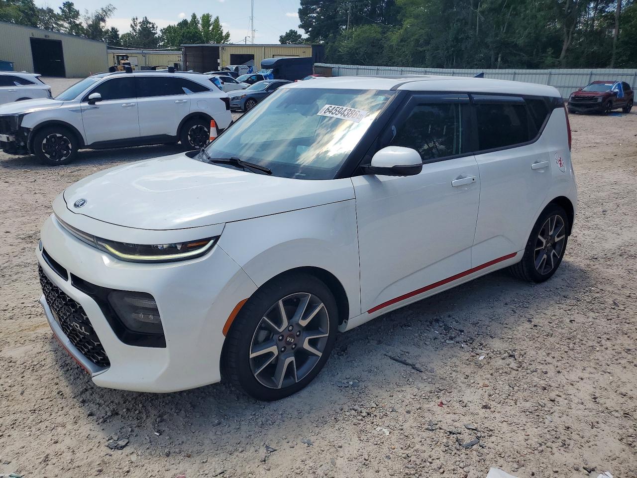2020 Kia Soul GT-Line Turbo, VIN KNDJ53AF4L7077556 — Normal wear