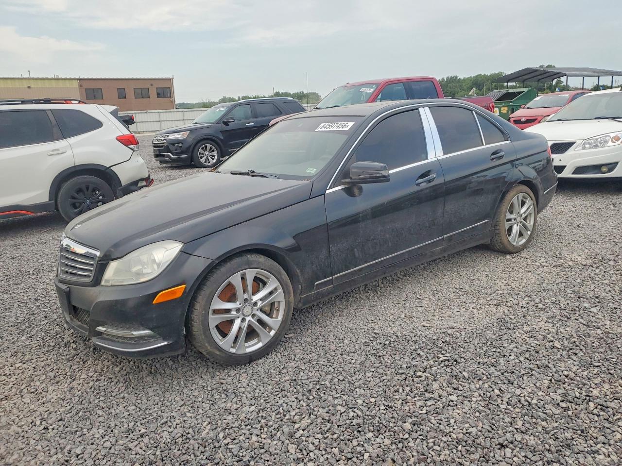 2013 Mercedes-Benz C 300 Sport, VIN WDDGF8ABXDR242054 — Normal wear