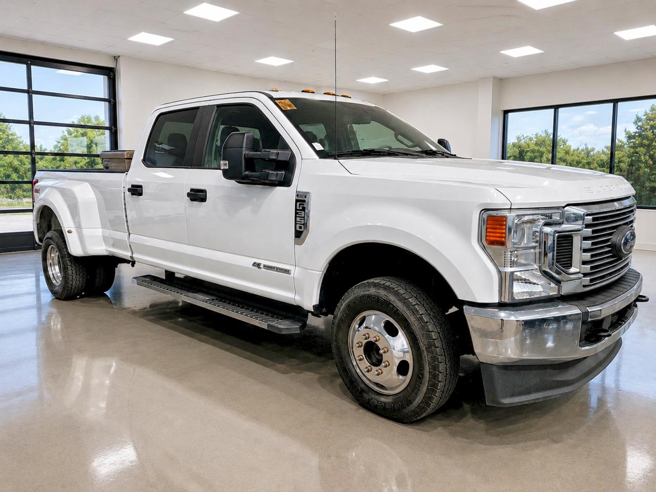 2020 Ford F-350 Lariat, VIN 1FT8W3BTXLED06320 — Normal wear