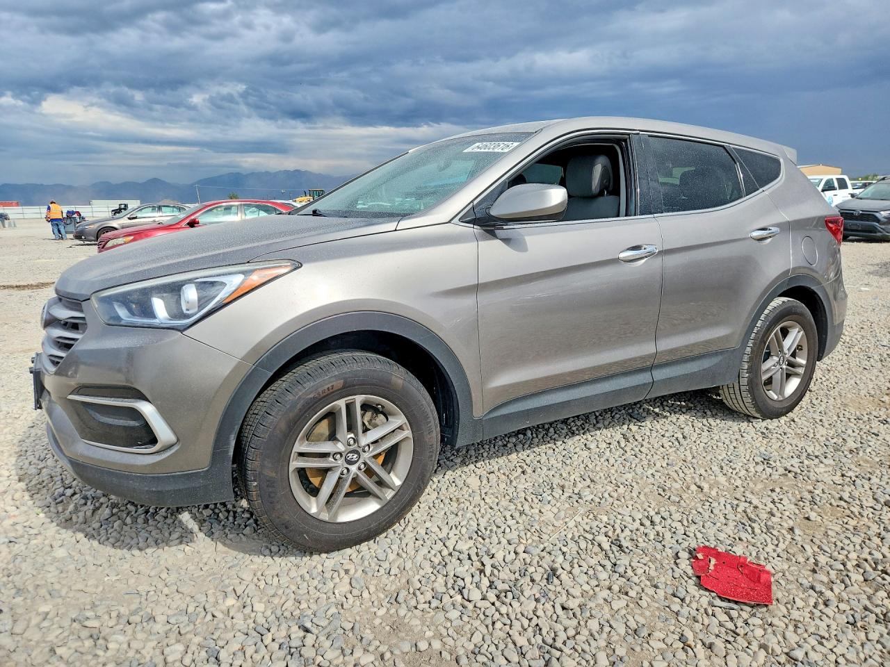 2017 Hyundai Santa Fe 2.4L, VIN 5XYZTDLB0HG432029 — Minor dents and scratches