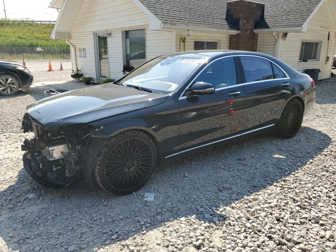 2016 Mercedes-Benz S 550, VIN WDDUG8FB4GA271173 — Front end