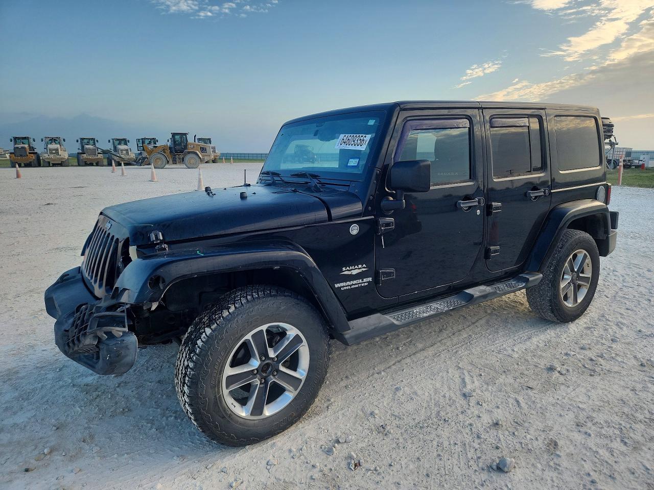 2013 Jeep Wrangler Unlimited Sahara, VIN 1C4BJWEG8DL512026 — Front end