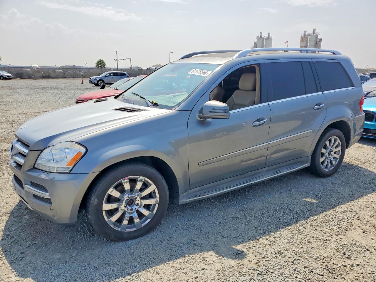 2012 Mercedes-Benz GL 450, VIN 4JGBF7BE0CA771853 — Minor dents and scratches