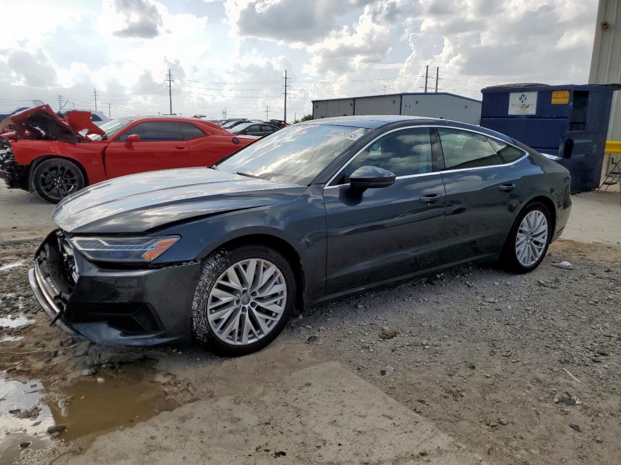 2020 Audi A7 Prestige, VIN WAUS2AF23LN041261 — Перед