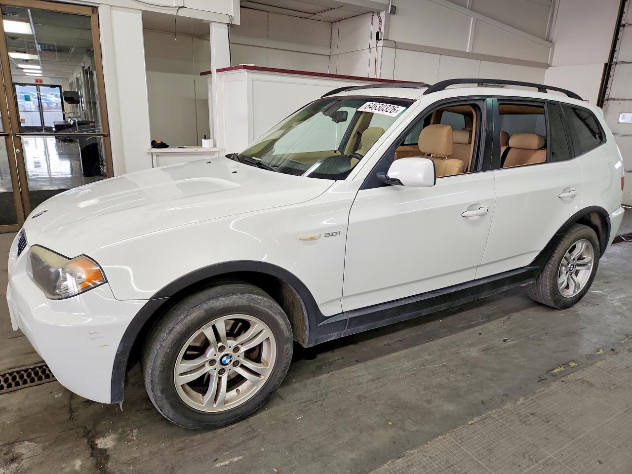 2006 BMW X3 3.0i, VIN WBXPA93486WG84404 — Зад
