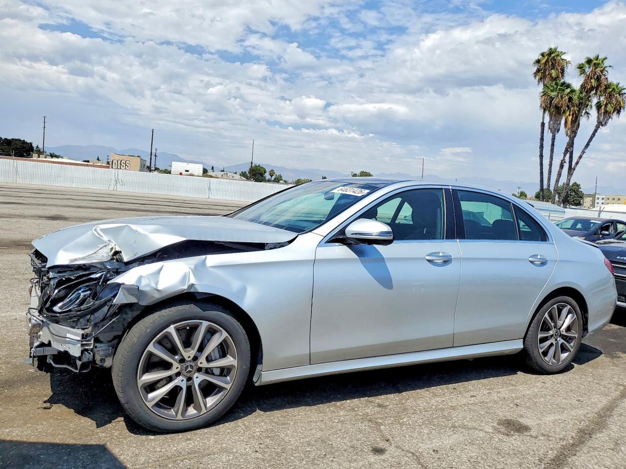 2020 Mercedes-Benz E 450, VIN WDDZF6JB8LA756043 — Перед