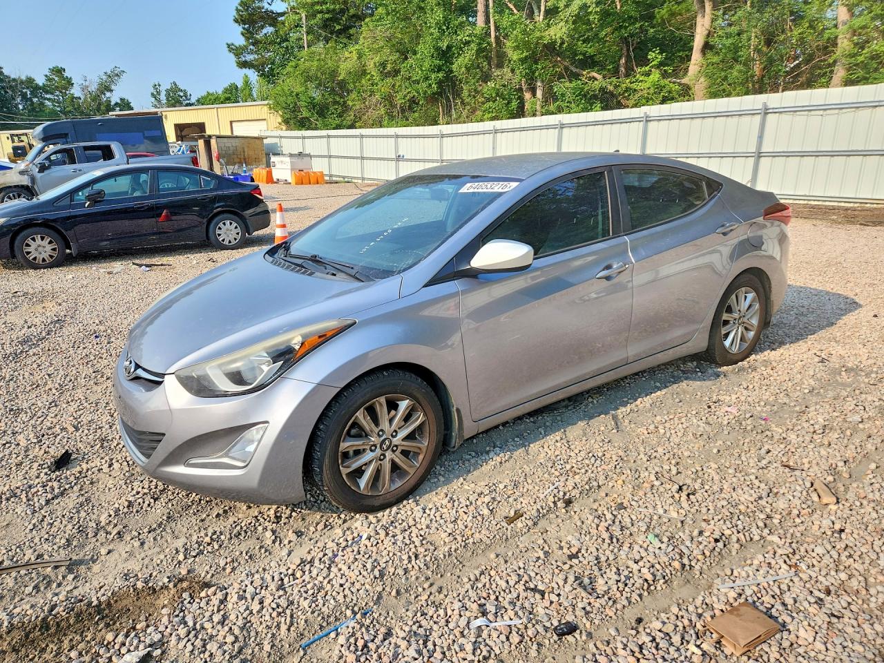 2015 Hyundai Elantra SE, VIN 5NPDH4AE5FH608541 — Minor dents and scratches