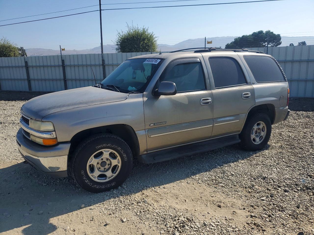 2002 Chevrolet Tahoe LT, VIN 1GNEK13T72R163150 — Разукомплектован