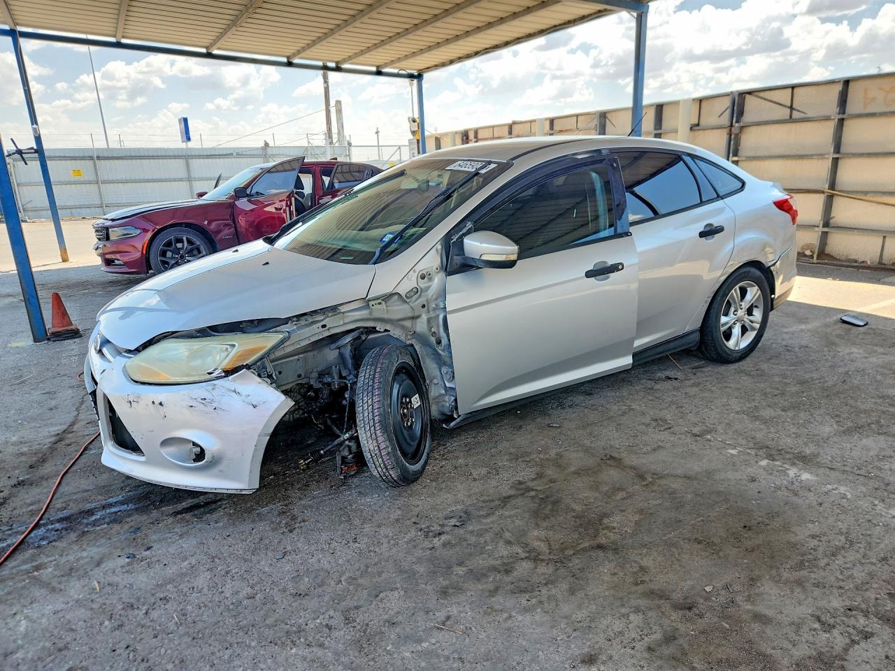 2013 Ford Focus SE, VIN 1FADP3F24DL234031 — Перед