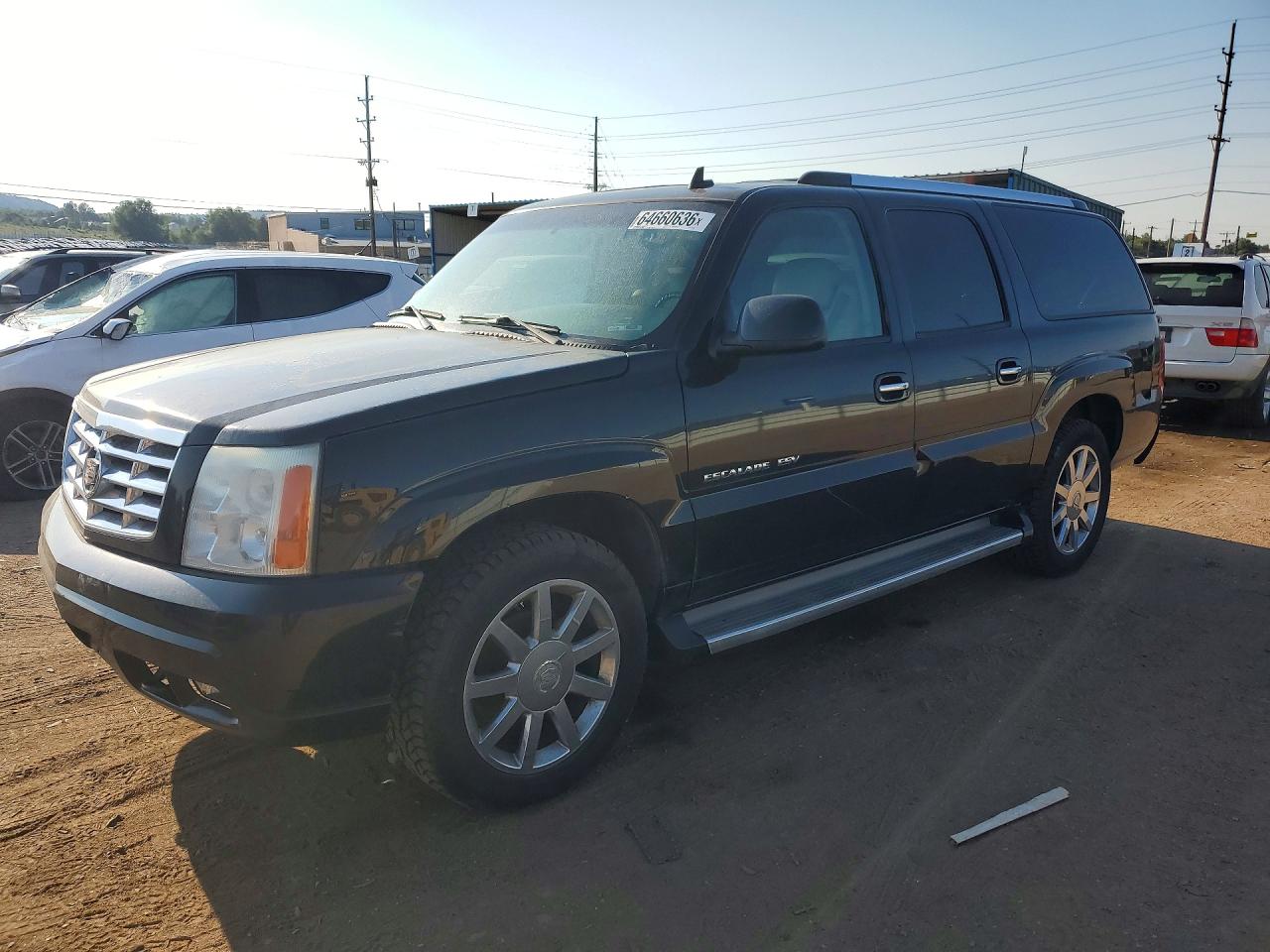 2006 Cadillac Escalade ESV Platinum Edition, VIN 3GYFK66N86G103398 — Мелкие вмятины и царапины