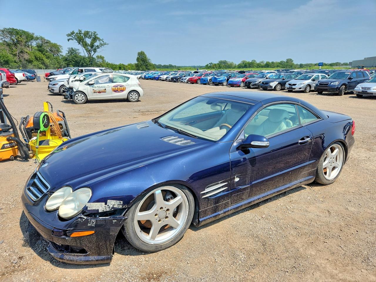 2003 Mercedes-Benz SL 500, VIN WDBSK75F53F035609 — Перед