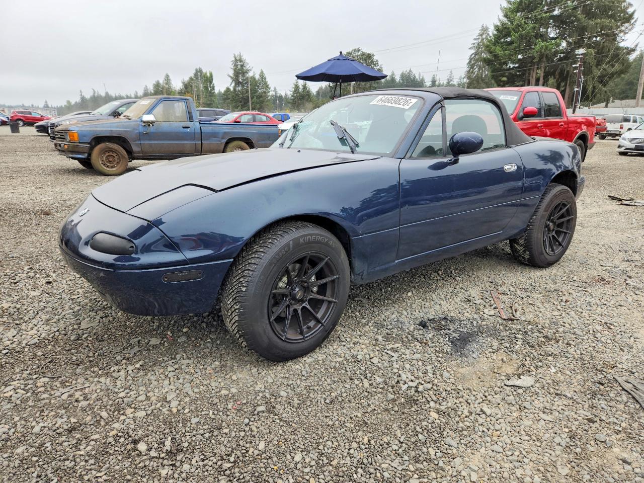 1996 Mazda MX-5 Miata, VIN JM1NA3533T0716385 — Front end
