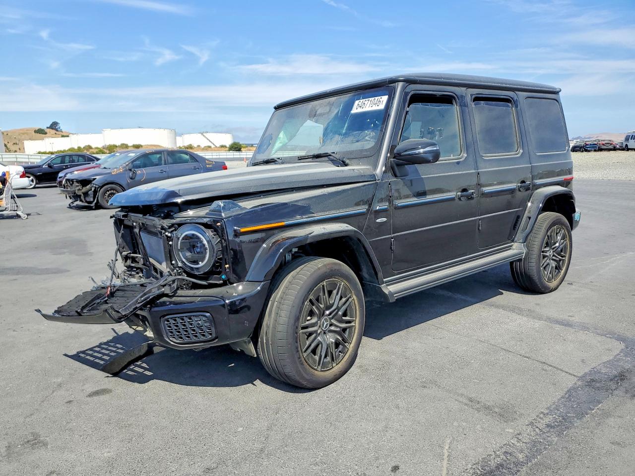 2025 Mercedes-Benz G G 580e, VIN W1NWM0AB3SX025735 — Front end