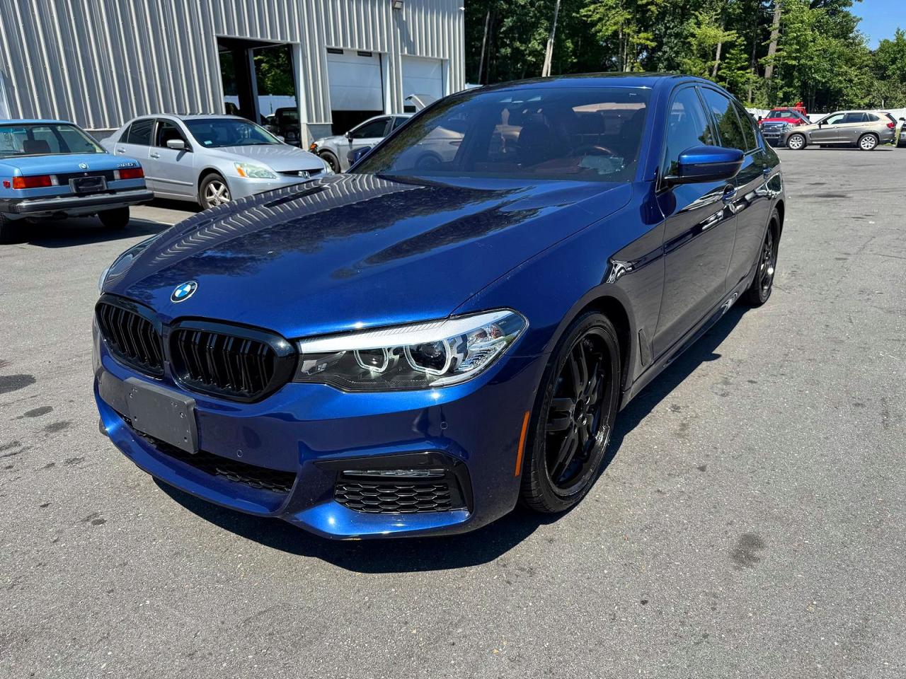 2018 BMW 5 Series 540i, VIN WBAJE5C51JWA95211 — Minor dents and scratches