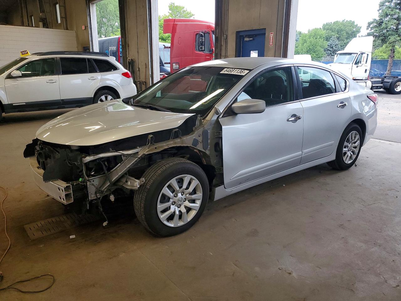 2014 Nissan Altima 2.5, VIN 1N4AL3AP1EN341920 — Front end