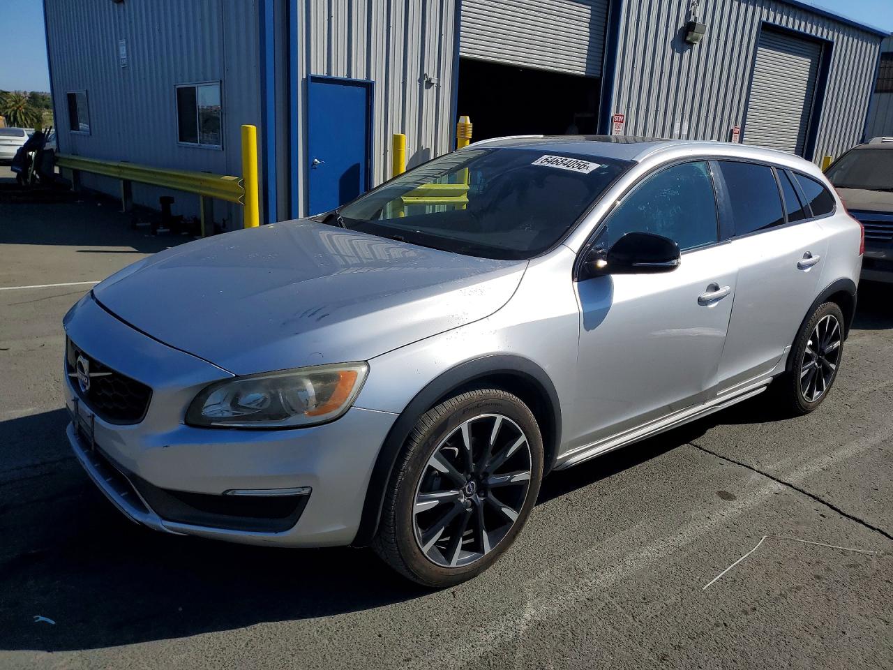 2016 Volvo V60 T5, VIN YV4612HK5G1017449 — Side