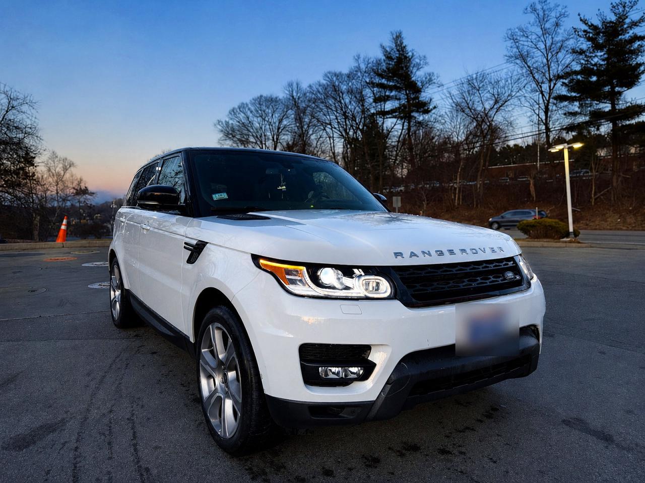 2015 Land Rover Range Rover Sport HSE, VIN SALWR2VF5FA522143 — Normal wear