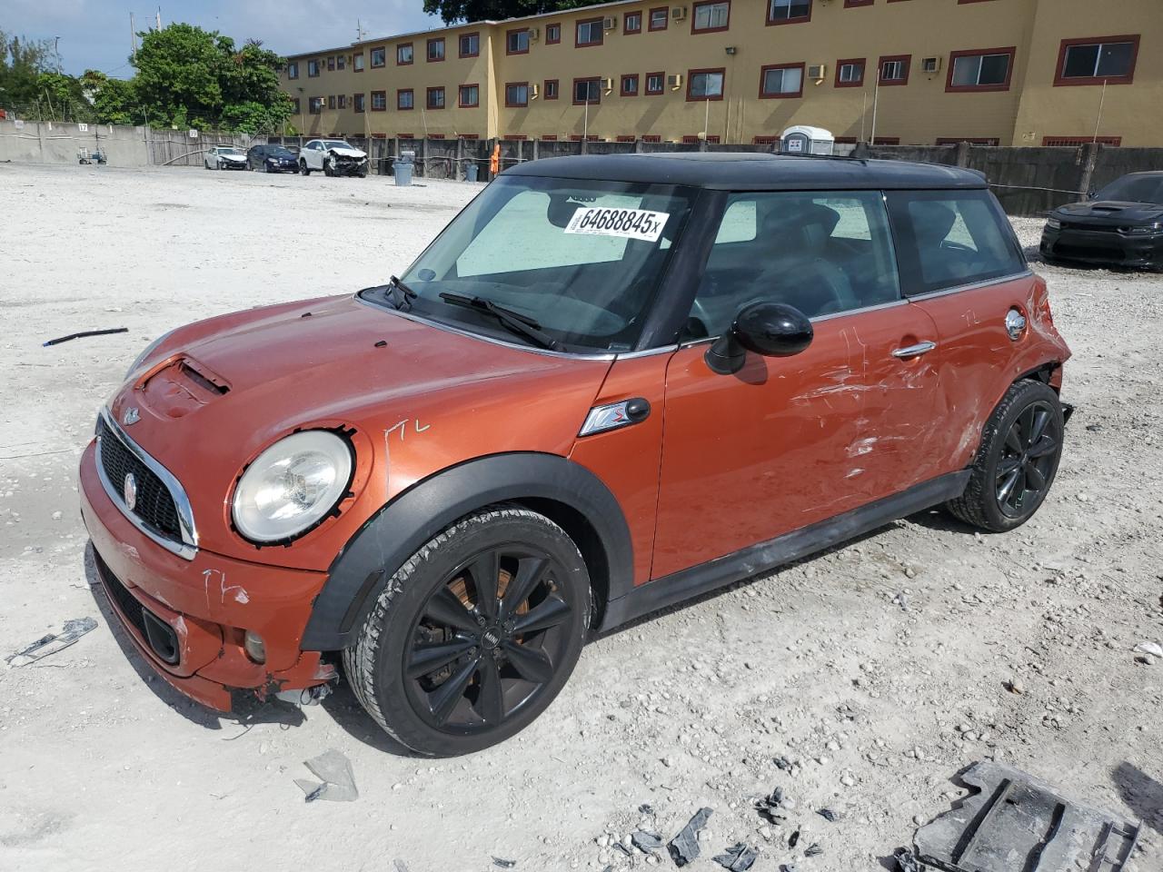 2011 MINI Hardtop S, VIN WMWSV3C53BTY11020 — Auction photo