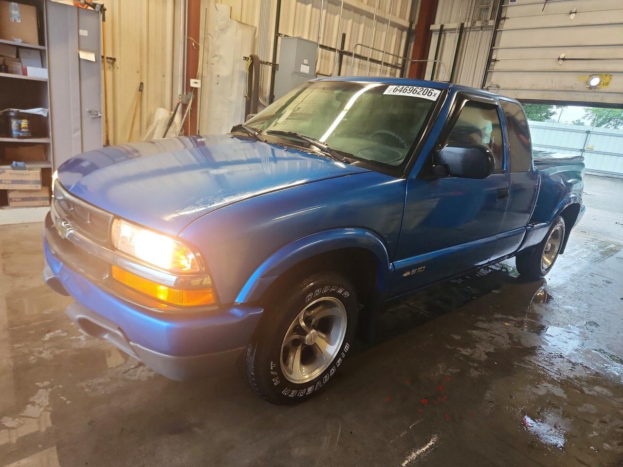 2000 Chevrolet S-10 LS, VIN 1GCCS1955Y8241724 — Мелкие вмятины и царапины