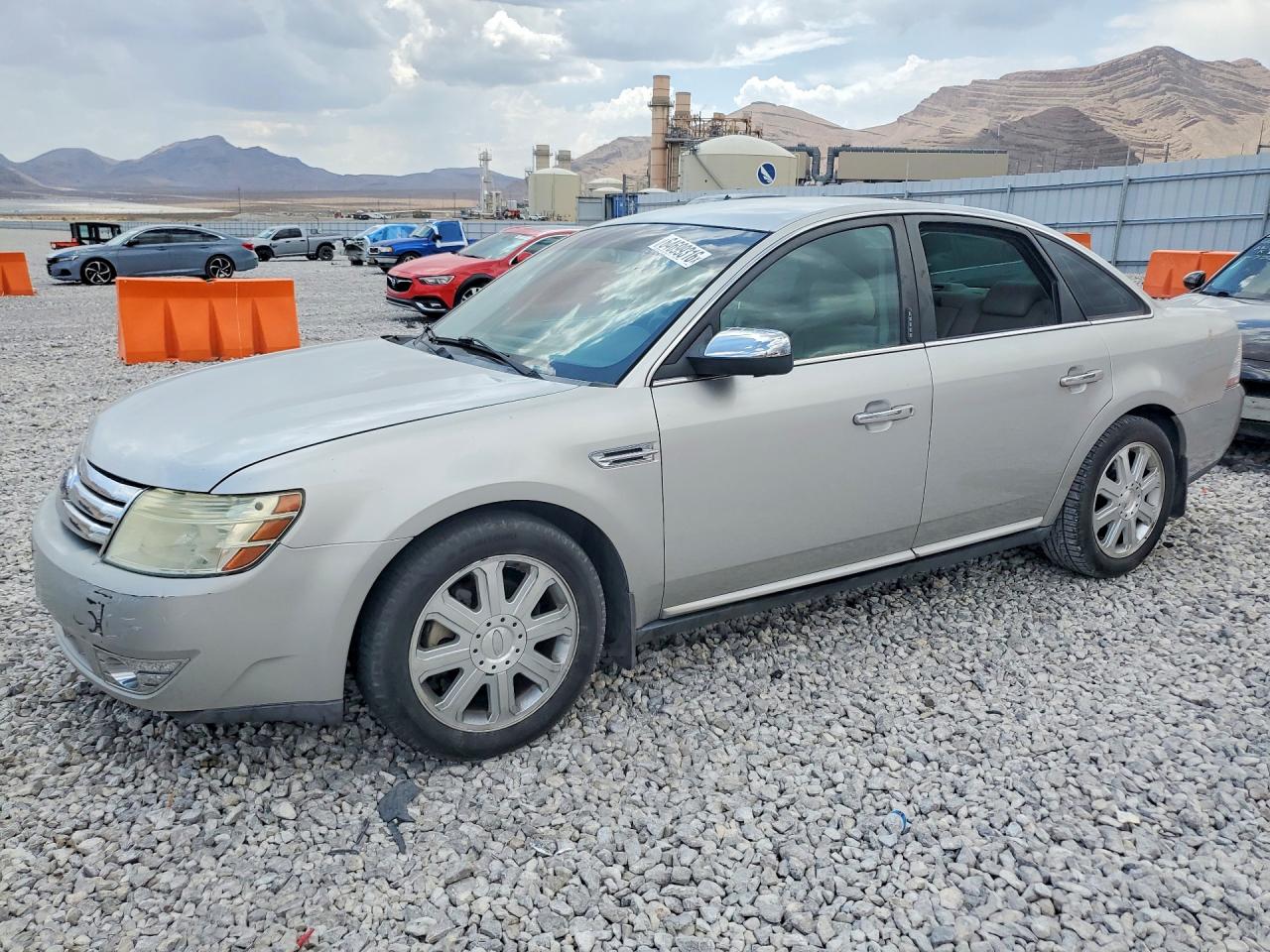 2008 Ford Taurus Limited, VIN 1FAHP25W78G162594 — Перед