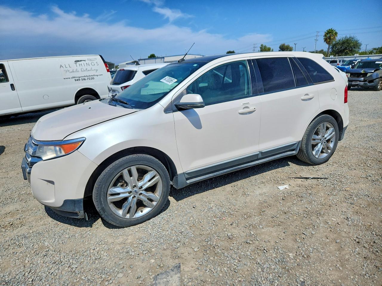 2013 Ford Edge SEL, VIN 2FMDK3J92DBA44284 — Minor dents and scratches