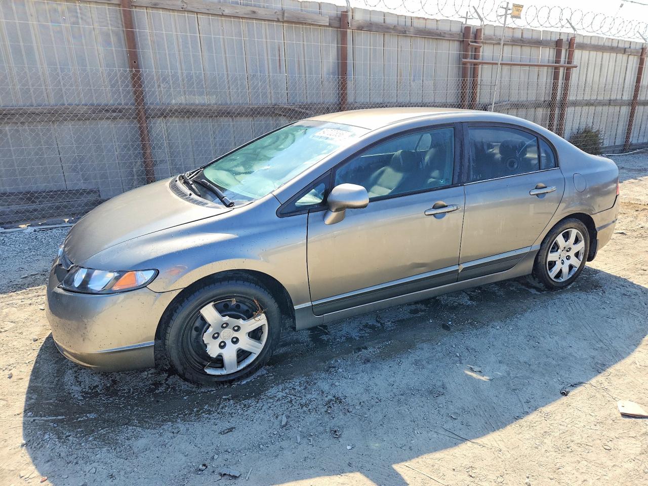 2007 Honda Civic LX, VIN 1HGFA16547L006507 — Minor dents and scratches