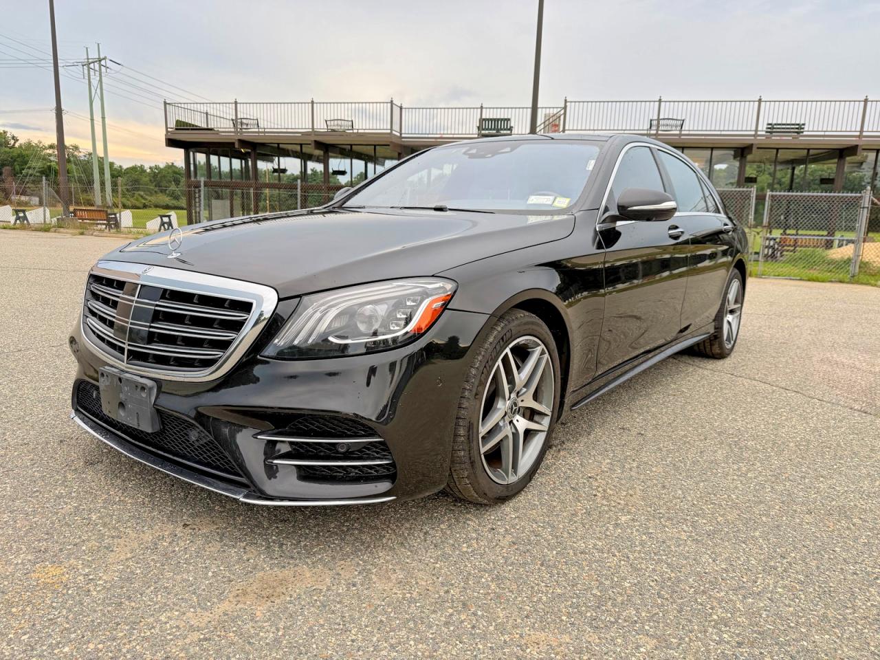 2018 Mercedes-Benz S 560, VIN WDDUG8GB9JA419498 — Normal wear
