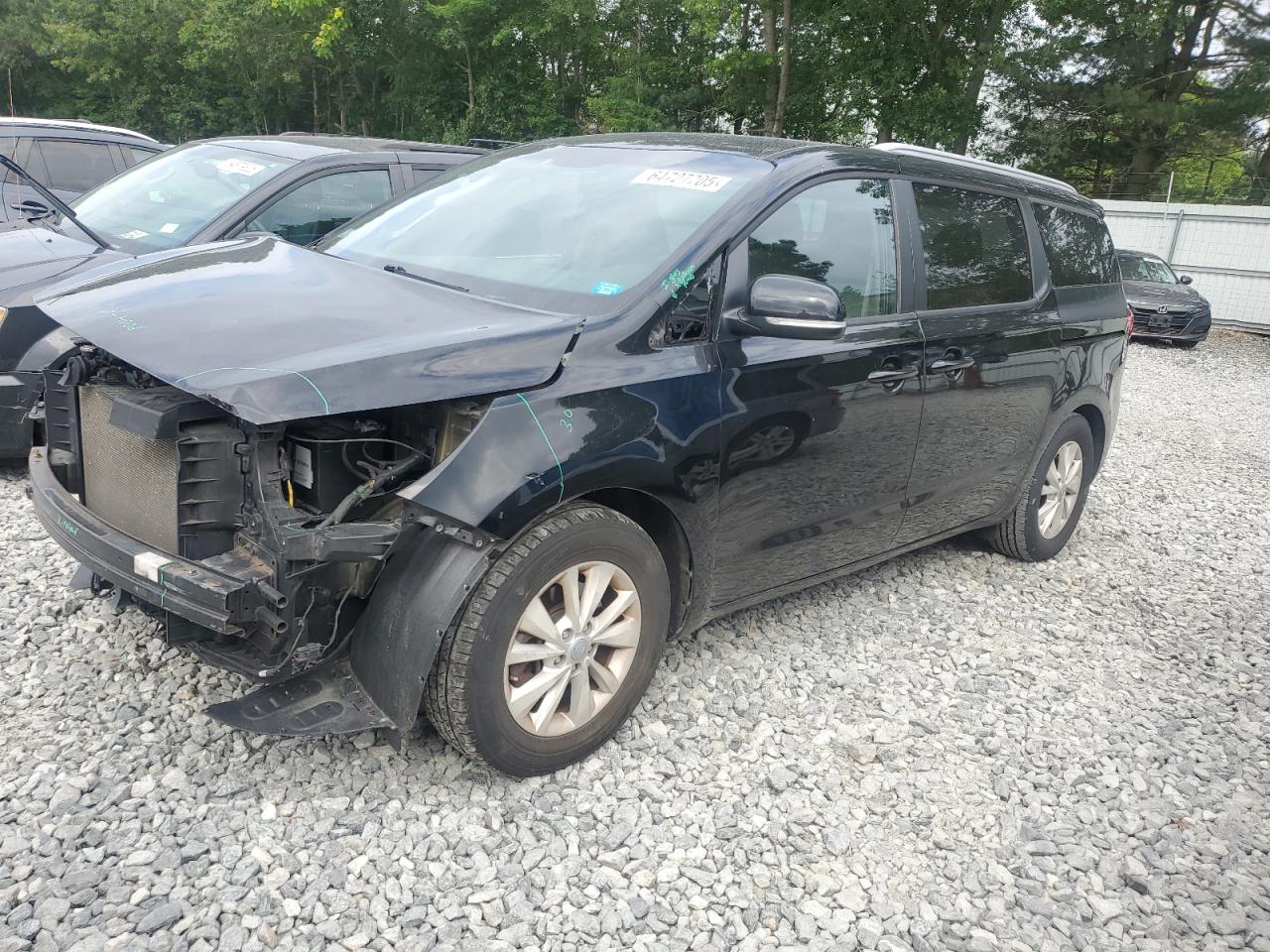 2015 Kia Sedona LX, VIN KNDMB5C11F6017750 — Frame damage