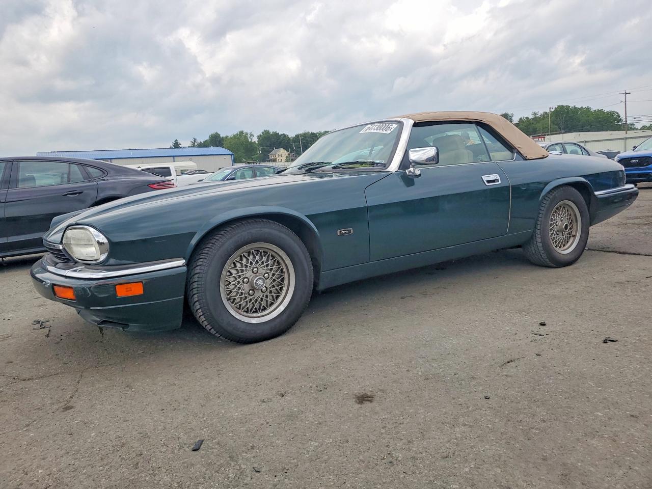 1994 Jaguar XJS, VIN SAJNX274XRC192241 — Minor dents and scratches