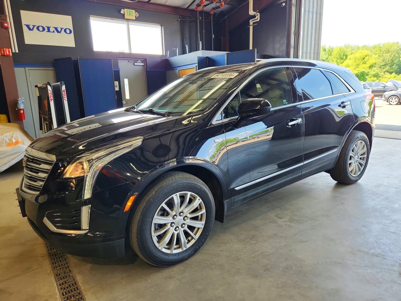 2018 Cadillac XT5 FWD, VIN 1GYKNARS2JZ172901 — Мелкие вмятины и царапины