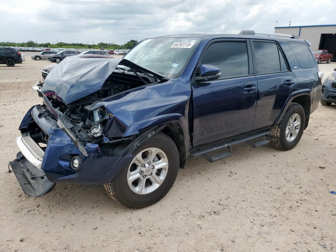 2024 Toyota 4Runner SR5 Premium, VIN JTEFU5JR3R5315699 — Front end
