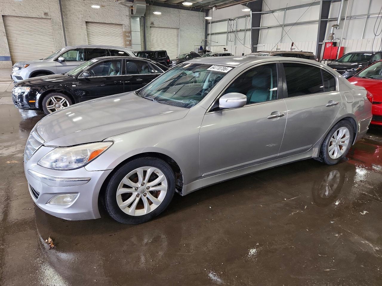 2012 Hyundai Genesis 3.8L, VIN KMHGC4DD5CU187464 — Механическое