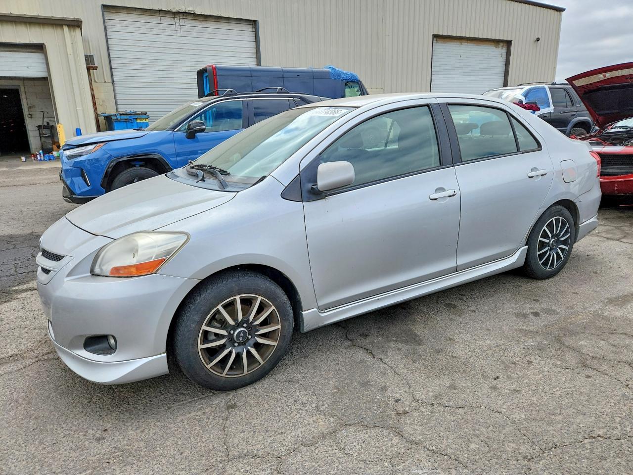 2007 Toyota Yaris S, VIN JTDBT903X71052870 — Minor dents and scratches