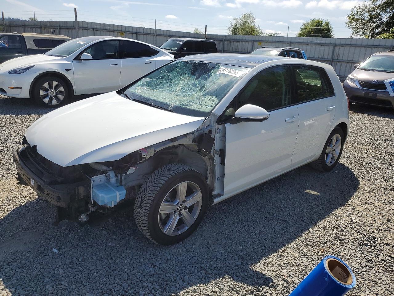 2017 Volkswagen Golf S, VIN 3VW217AUXHM006829 — Front end