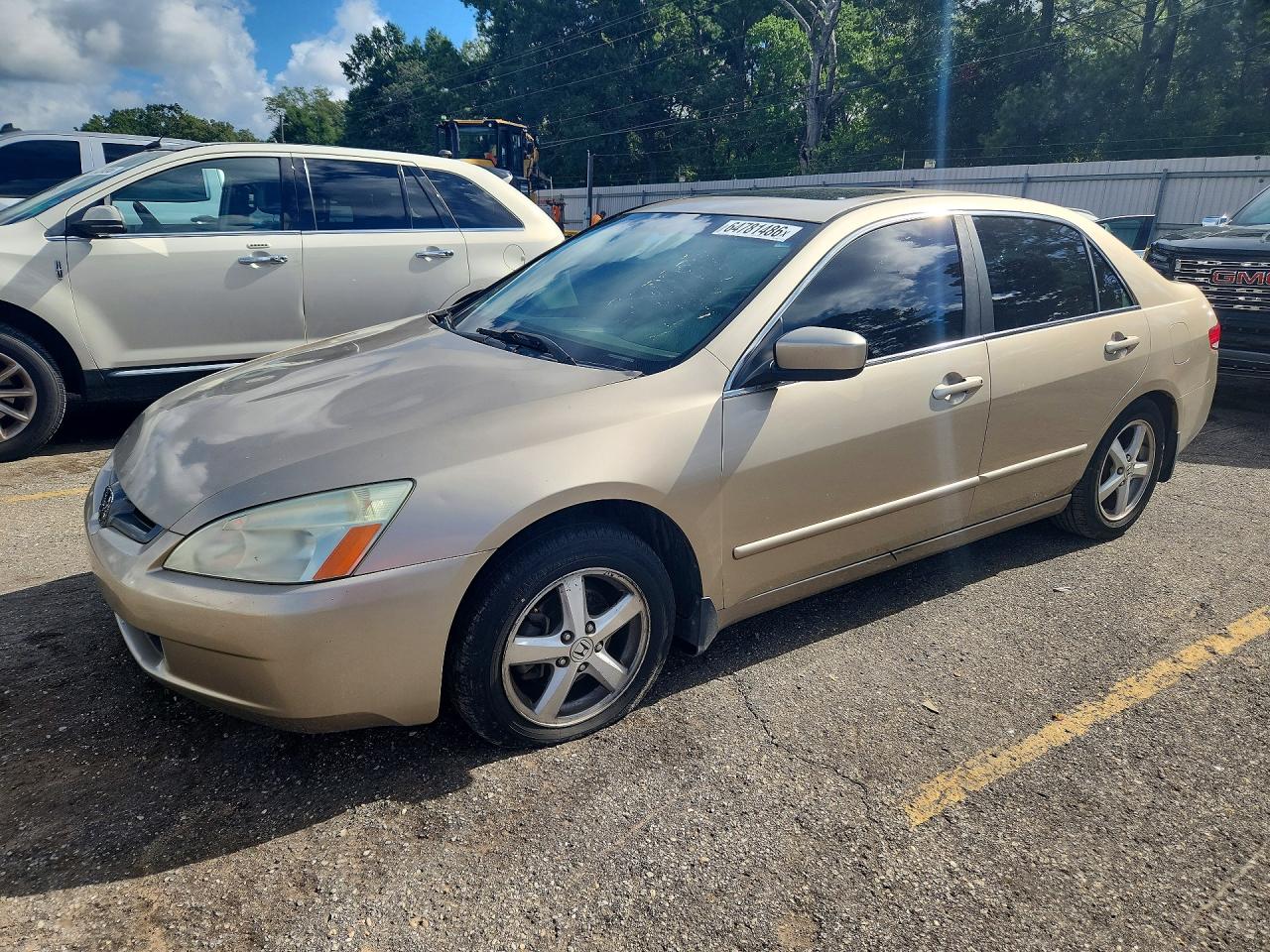 2004 Honda Accord EX, VIN 1HGCM56834A028081 — Minor dents and scratches