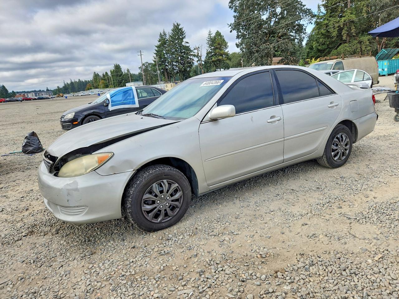 2006 Toyota Camry XLE, VIN 4T1BE30K46U742752 — Front end