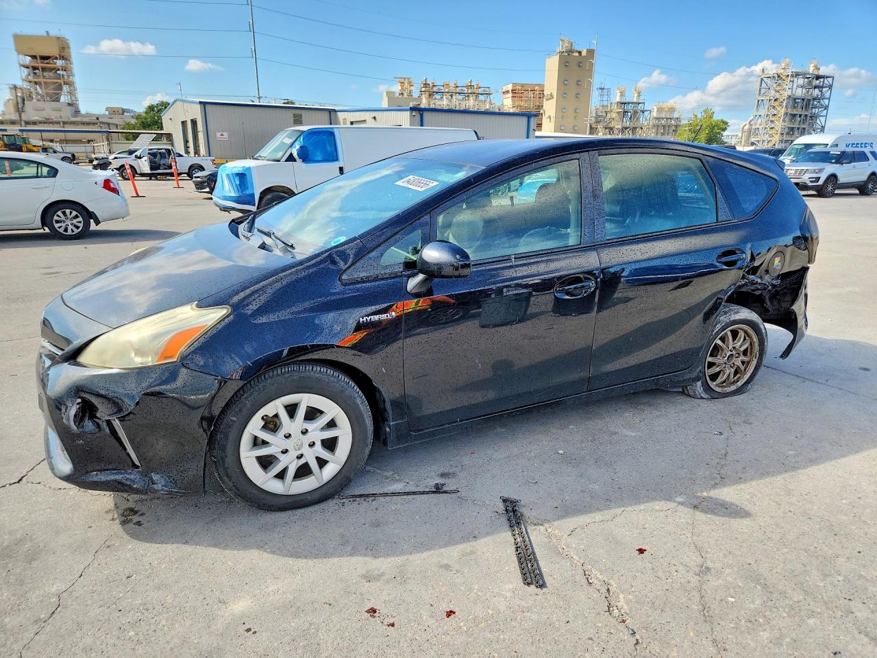 2014 Toyota Prius Two, VIN JTDZN3EU1E3319970 — Side