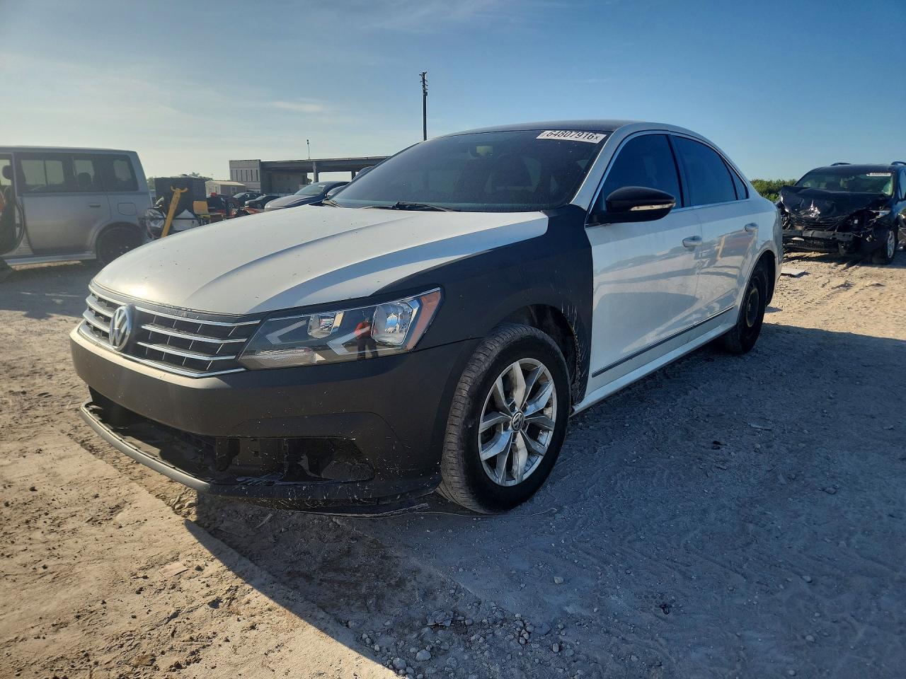 2016 Volkswagen Passat S, VIN 1VWAS7A35GC046638 — Minor dents and scratches